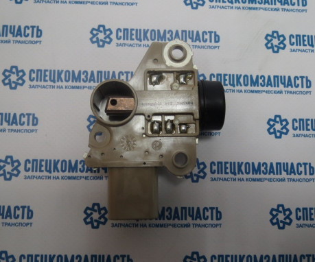 Реле интегральное генератора (+ щетки) D4DD на Hyundai HD - 373708Y020