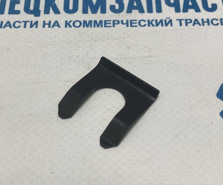 Скоба (фиксатор троса кпп) на Hyundai HD - 437275A001