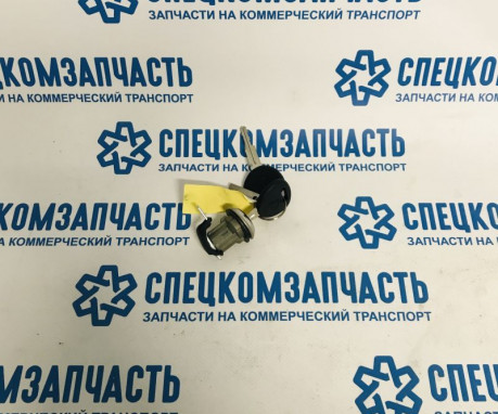 Личинка двери правой на Хендай Портер 1 - 8192043A00