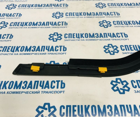 Уплотнитель двери передней правой (нащельник) на Хендай Портер 1 - 822204B400