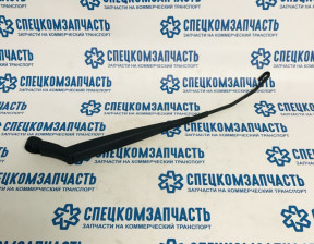 Поводок стеклоочистителя пассажира на Hyundai HD - 981415H110