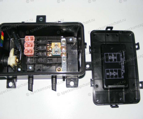 Блок предохранителей (силовой на раме) на Hyundai HD - 915955K600