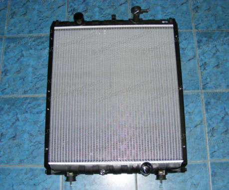 Радиатор охлаждения D4AL/D4DB на Hyundai HD - 253015H200