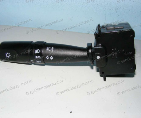 Переключатель подрулевой левый на Hyundai HD - 933025K000