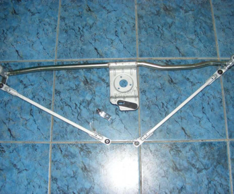 Трапеция стеклоочистителя на Hyundai HD - 981215H100
