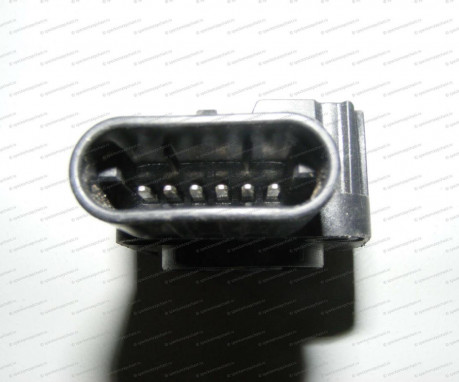 Датчик педали газа D4DD на Hyundai HD - 946006A900
