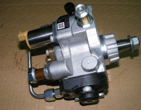 Насос топливный ТНВД D4GA на Hyundai HD - 3310048000