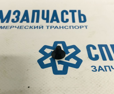 Клипса крепления уплотнителя капота на Фиат Дукато - P370172 Клипса крепления уплотнителя капота на Фиат Дукато - P370172